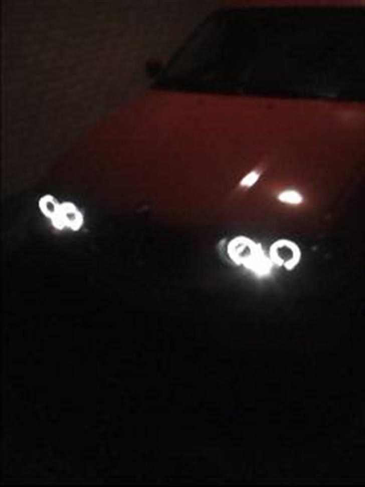 BMW E36 325i "totalskadet" - de nye angeleyes lygter...  billede 17