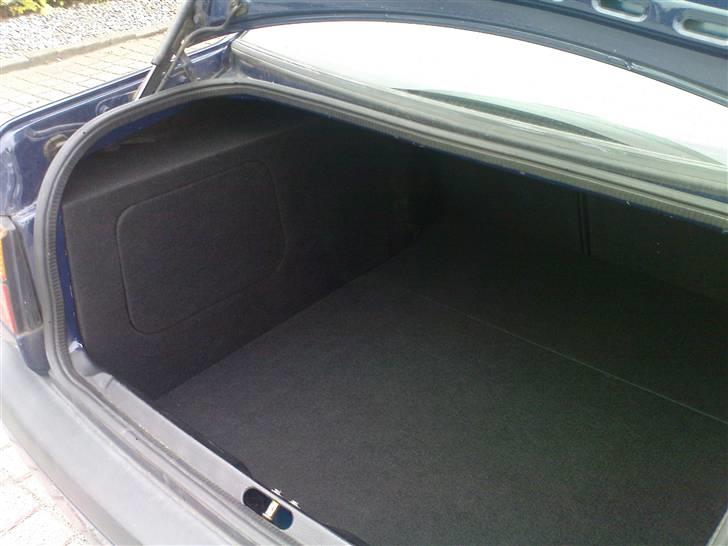 VW Vento Cl - Delfiltrene til diskanterne og mellentonerne der sider oppe på handskerummet...  billede 15