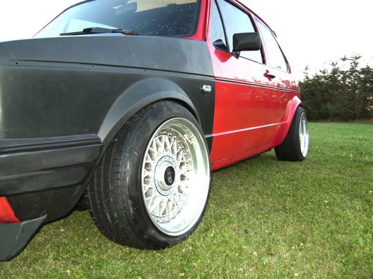 VW Golf 1 GTI 16V solgt billede 2