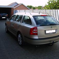 Skoda Octavia Combi Elegance