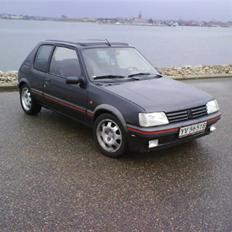 Peugeot 205 GTI 