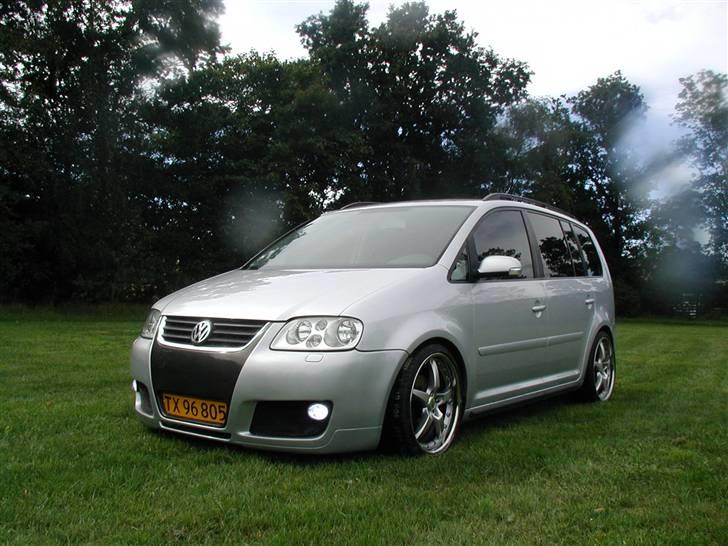VW TOURAN billede 2