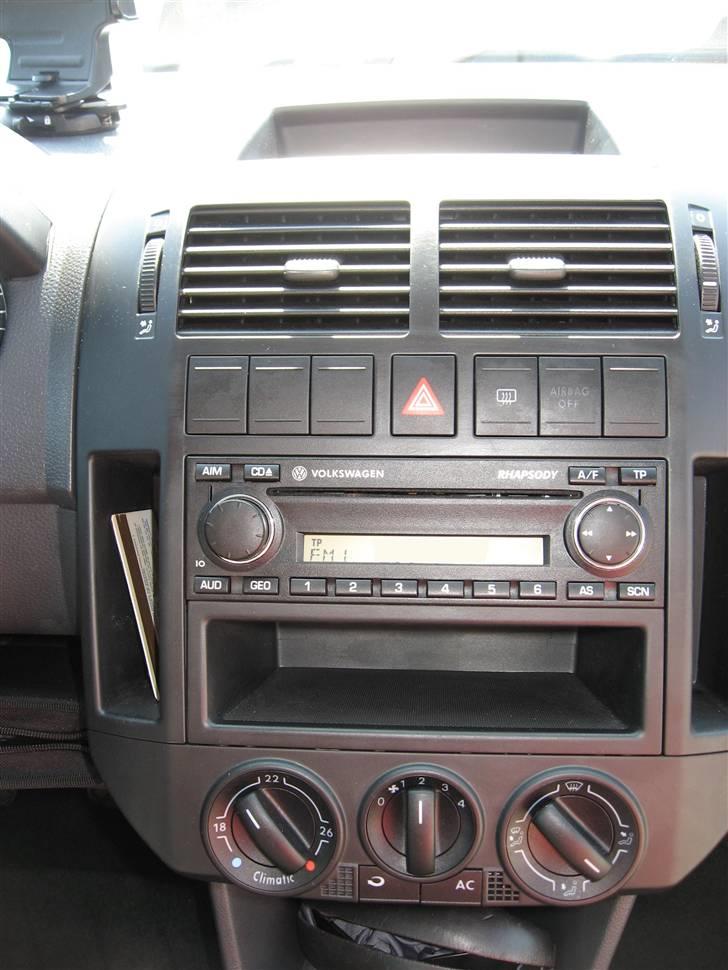 VW Polo 1,2 / 65 hk SOLGT billede 7