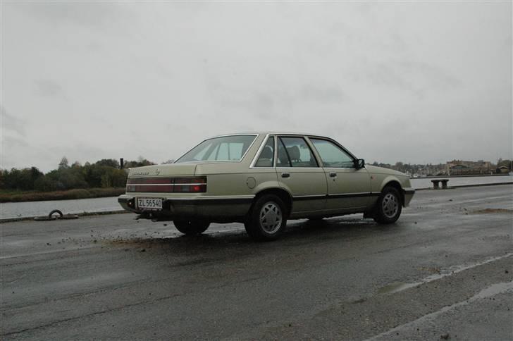 Opel Senator 2,5 E billede 2