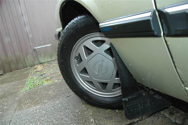 Opel Senator 2,5 E billede 16