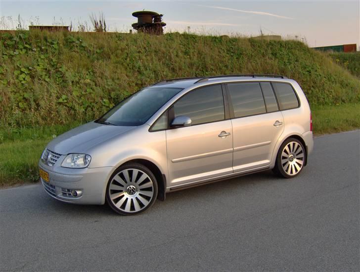 VW Touran TDI (SOLGT) billede 1