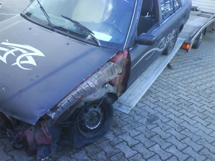 Toyota Carina II #Totalt Skadet# billede 16