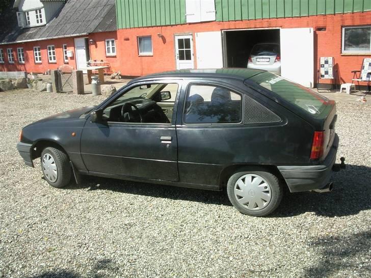 Opel kadett e (solgt) billede 2