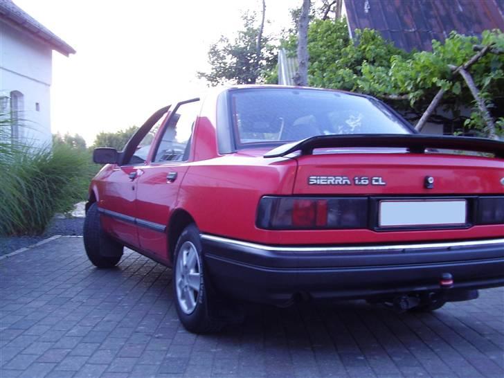 Ford sierra "Solgt" billede 3