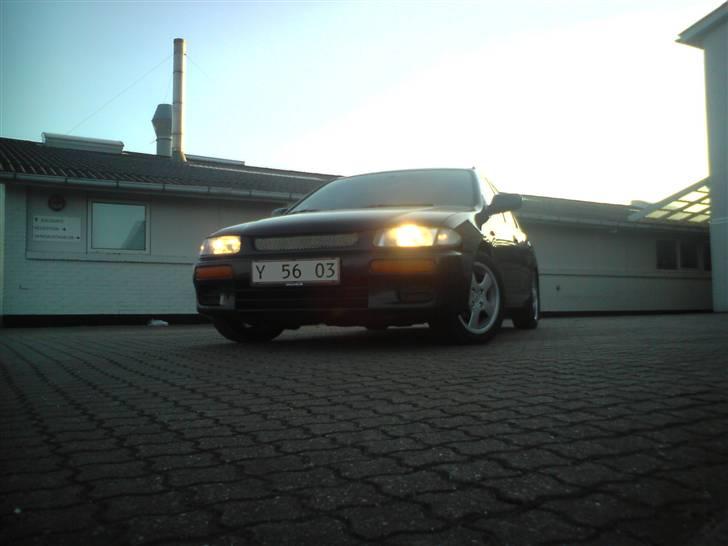 Mazda 323s 1,5 LX billede 9