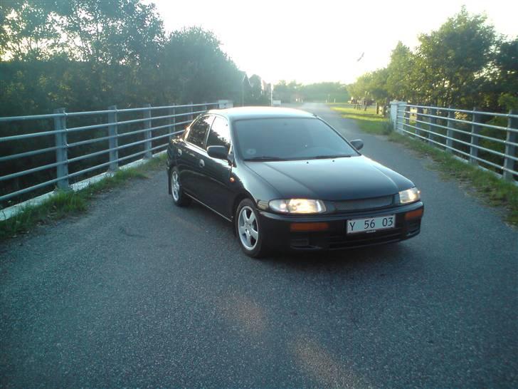 Mazda 323s 1,5 LX billede 10