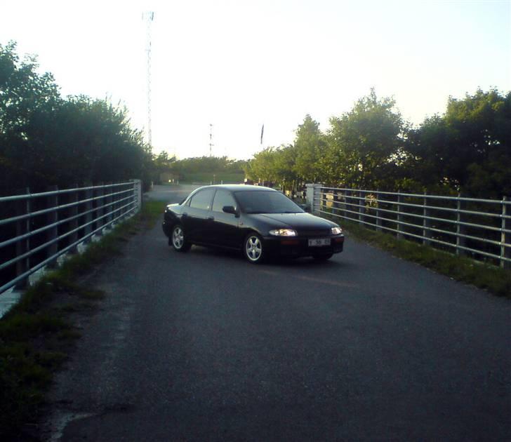 Mazda 323s 1,5 LX billede 12