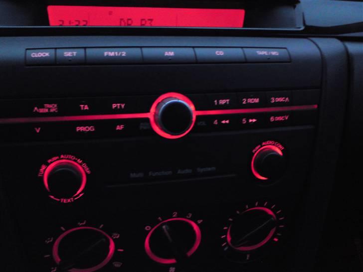 Mazda 3 sedan :SOLGT. billede 16