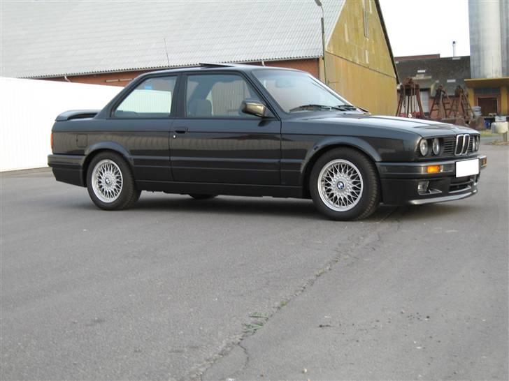 BMW  325i  M-technik2 *solgt* billede 2