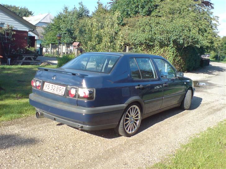 VW Vento 1,8 GL.+*(SOLGT)*+. billede 14