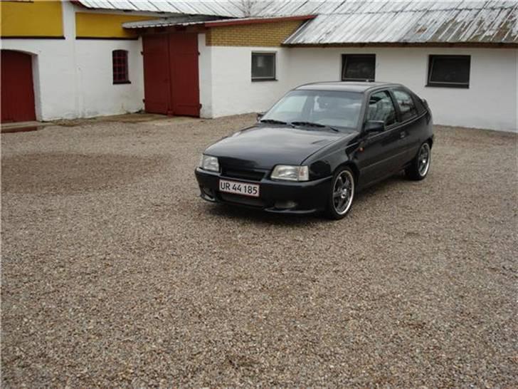 Opel Kadett 1,6 (GSI) SOLGT ! billede 2