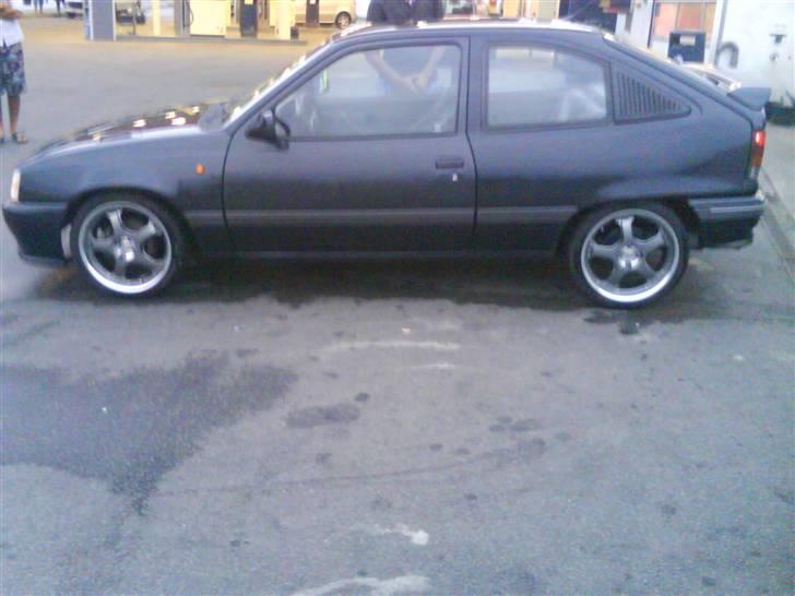 Opel Kadett 1,6 (GSI) SOLGT ! billede 17