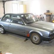 BMW 320i E30 solgt