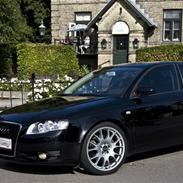 Audi A4 1,8T SORT