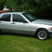 Mercedes Benz 190E