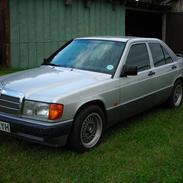 Mercedes Benz 190E