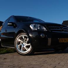 Mercedes Benz ML 63 AMG