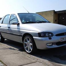 Ford Escort 1,6 Silverline