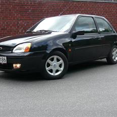 Ford Fiesta 1,25 Ghia (SOLGT)