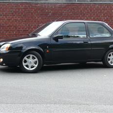 Ford Fiesta 1,25 Ghia (SOLGT)