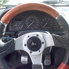 Mazda          323f  1,8gt død