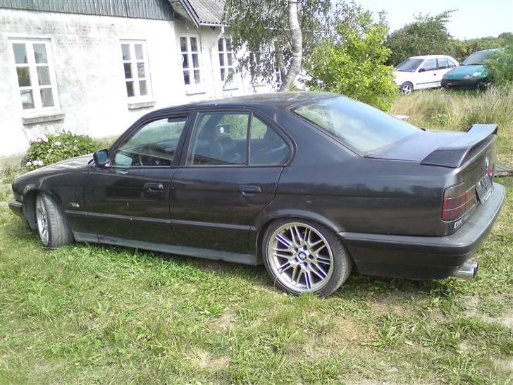 BMW 525 i 24v -SOLGT- billede 1