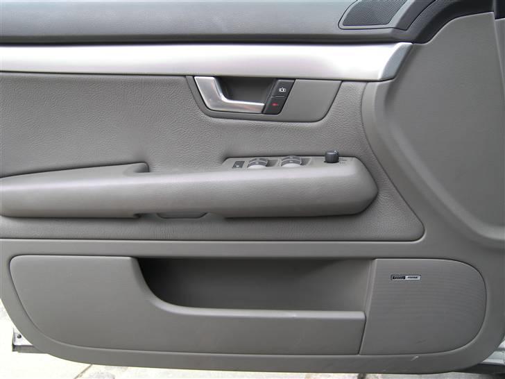 Audi A4 avant tdi - SOLGT - Dørsiden i førersiden - højtalere fra Bose levere god lyd billede 8