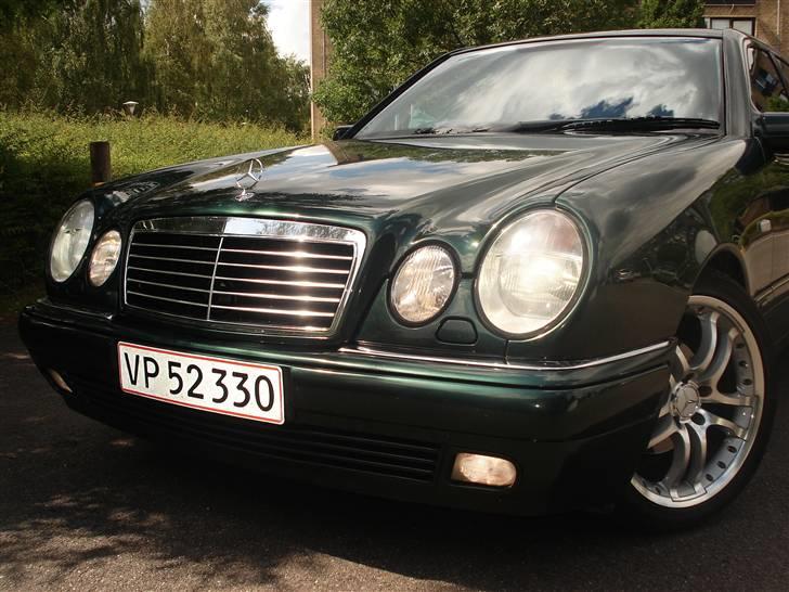 Mercedes Benz E 220 CDI AVANTGARDE billede 8