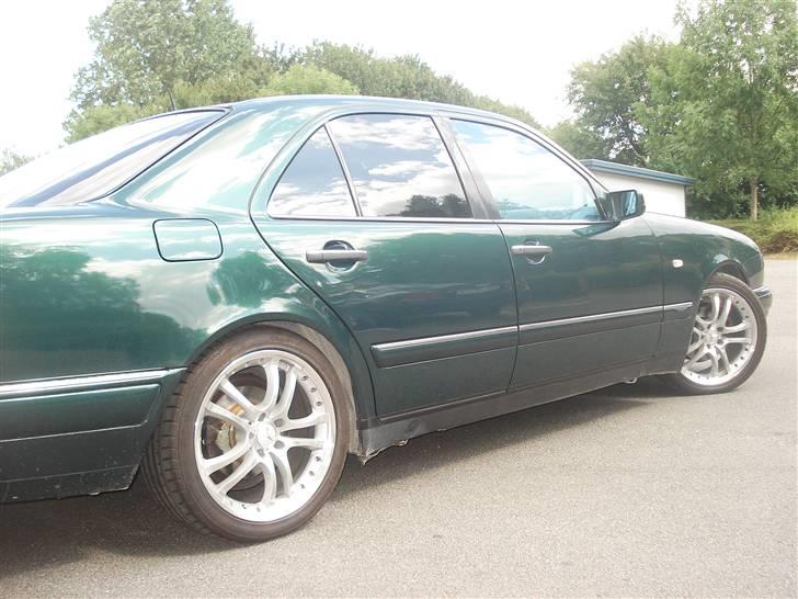 Mercedes Benz E 220 CDI AVANTGARDE billede 9