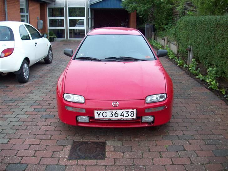 Mazda 323 F billede 4