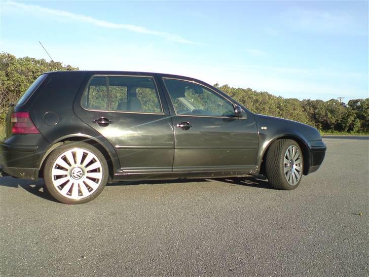 VW Golf 4 2,3 V5 Highline * SOLGT * billede 10