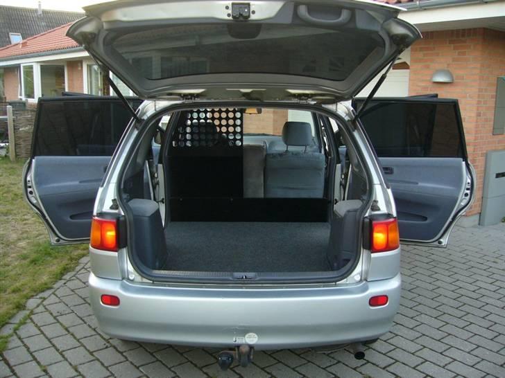 Toyota Sportsvan 2.2 TD (Solgt) billede 5