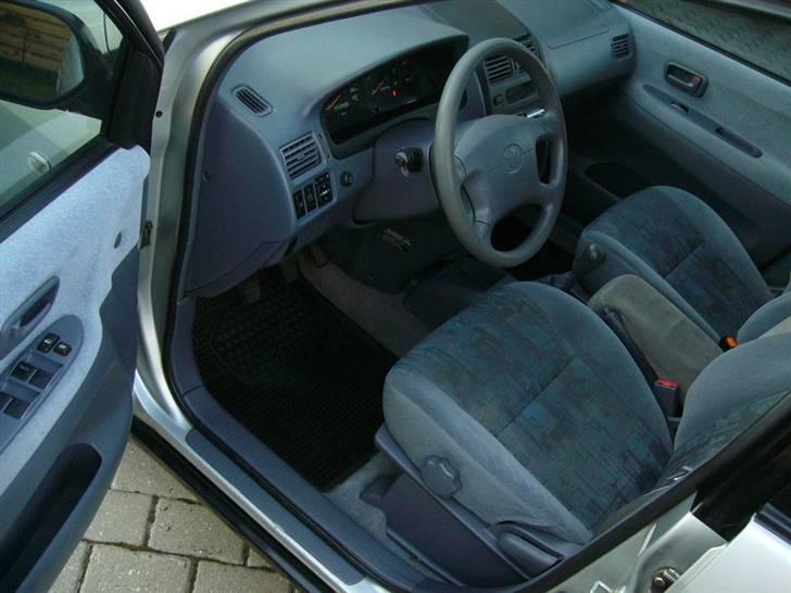 Toyota Sportsvan 2.2 TD (Solgt) billede 7