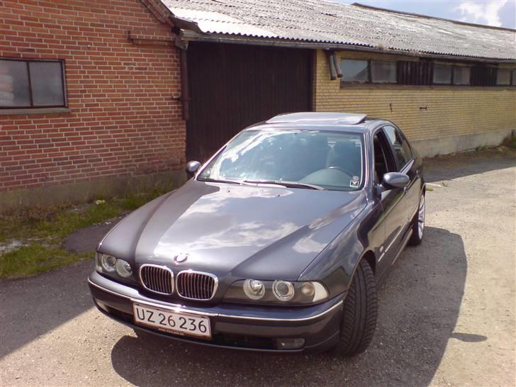 BMW 523i billede 2