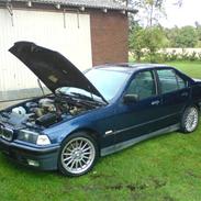 BMW 318i E36