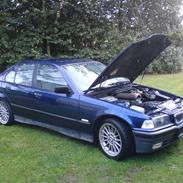 BMW 318i E36