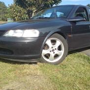 Opel Vectra B GL+ **SOLGT**