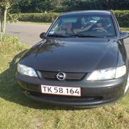 Opel Vectra B GL+ **SOLGT**