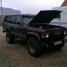 Toyota landcruiser hj60,