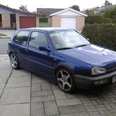 VW golf 3 1,8 Solgt