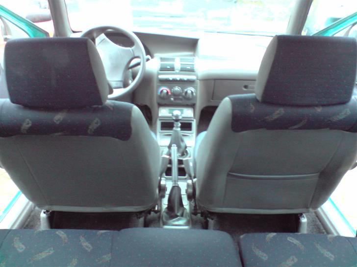 Fiat Punto SOLGT 30.01.09 - Billede af bilen foran Ulriksholm Slot billede 9