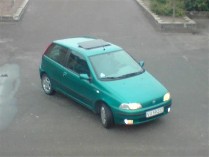 Fiat Punto SOLGT 30.01.09 - Bilen dagen efter jeg fik den og inden fælgene kom på billede 12