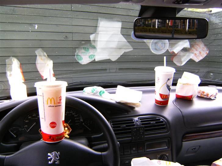 Peugeot 406 2.0 SV Turbo *SOLGT* - Der er også plads til madpakken :D billede 19