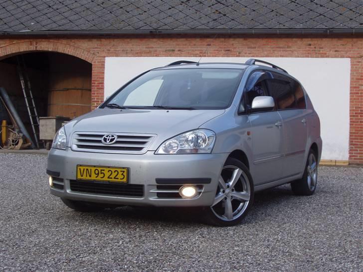 Toyota sportsvan - SOLGT- :( billede 1