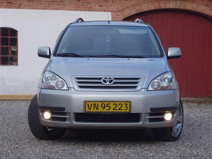 Toyota sportsvan - SOLGT- :( billede 2